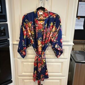 Like NEW ! Ms Lovely poly/spandex ( silk like) material Robe